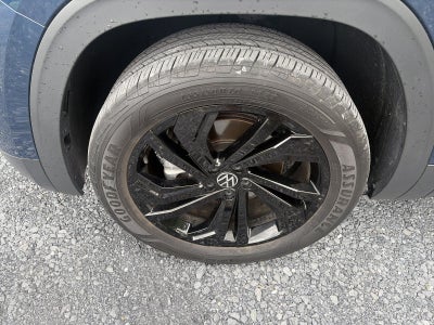 2023 Volkswagen Atlas 2.0T SE w/Technology 4MOTION