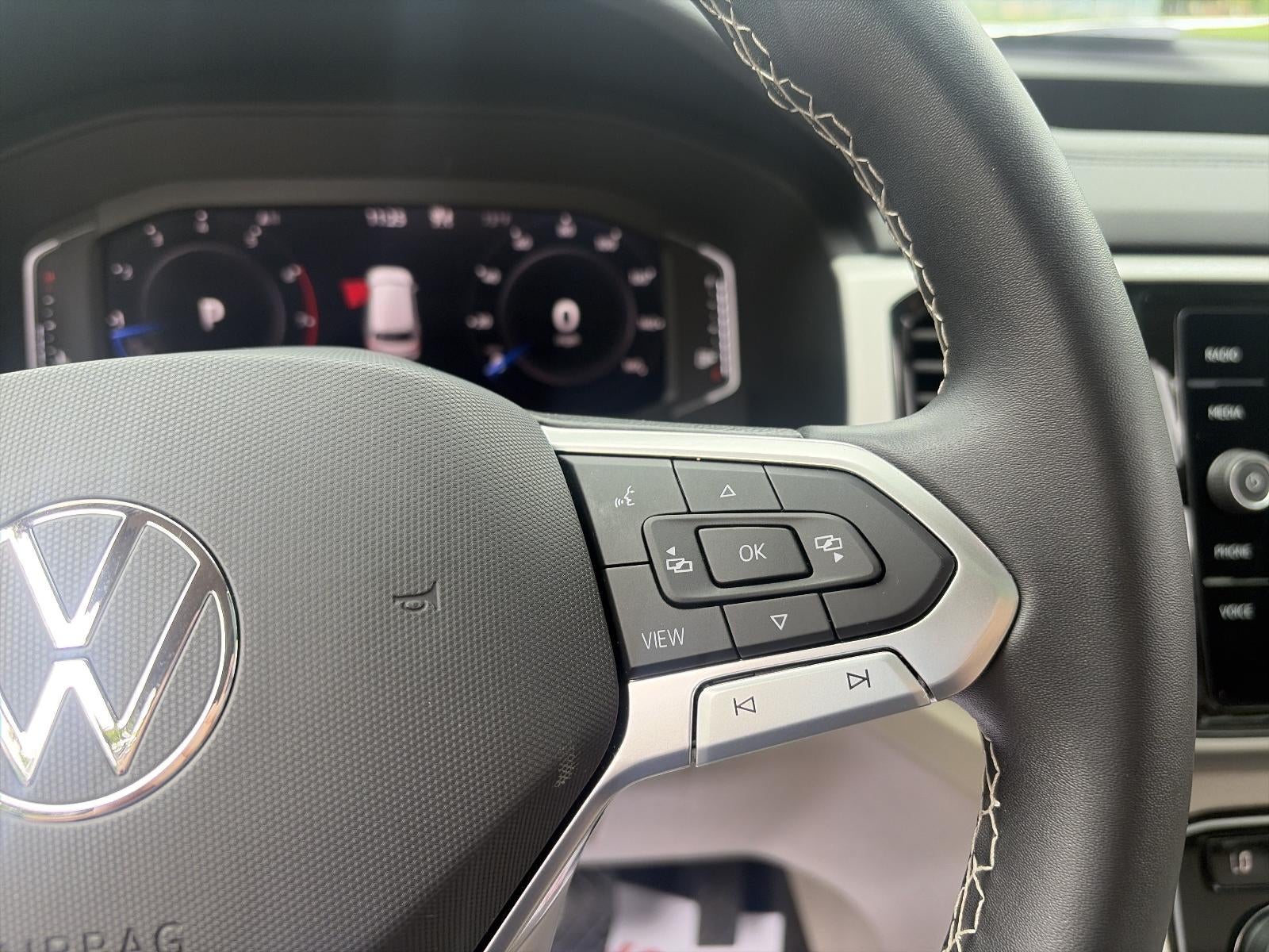 2023 Volkswagen Atlas 2.0T SE w/Technology 4MOTION