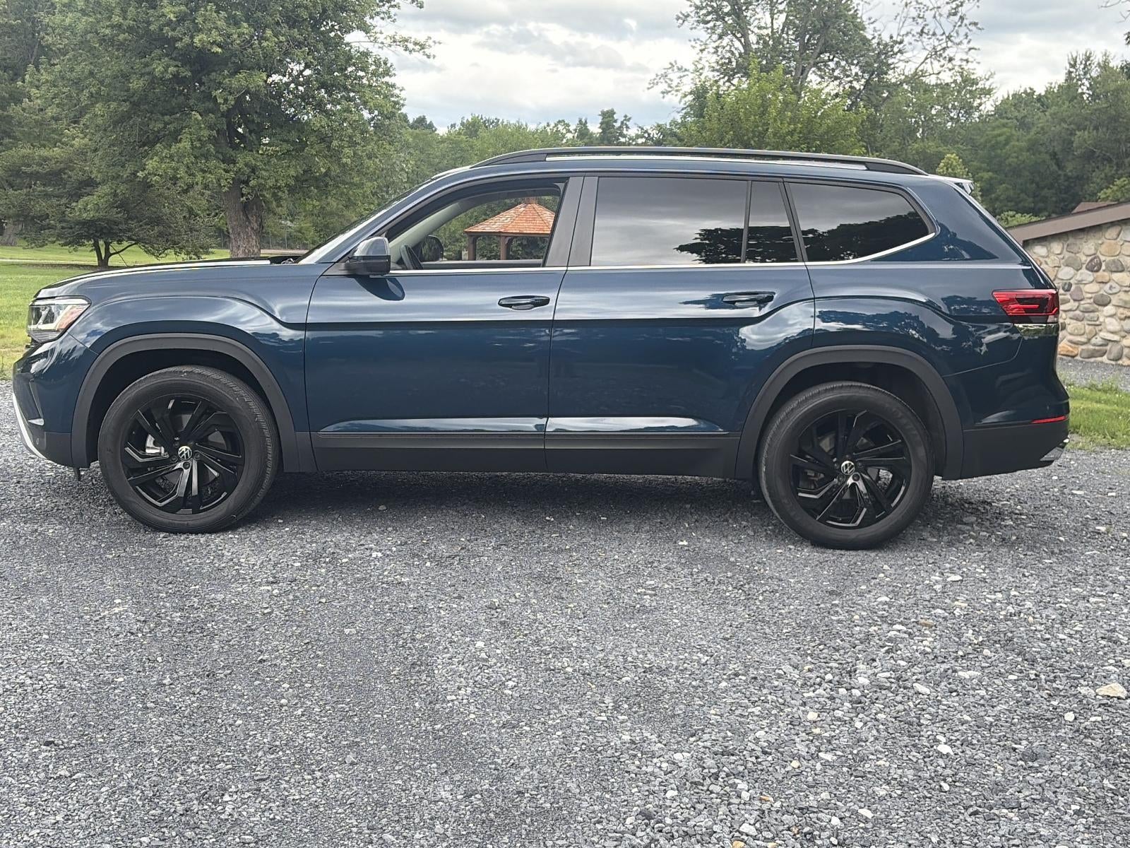 2023 Volkswagen Atlas 2.0T SE w/Technology 4MOTION