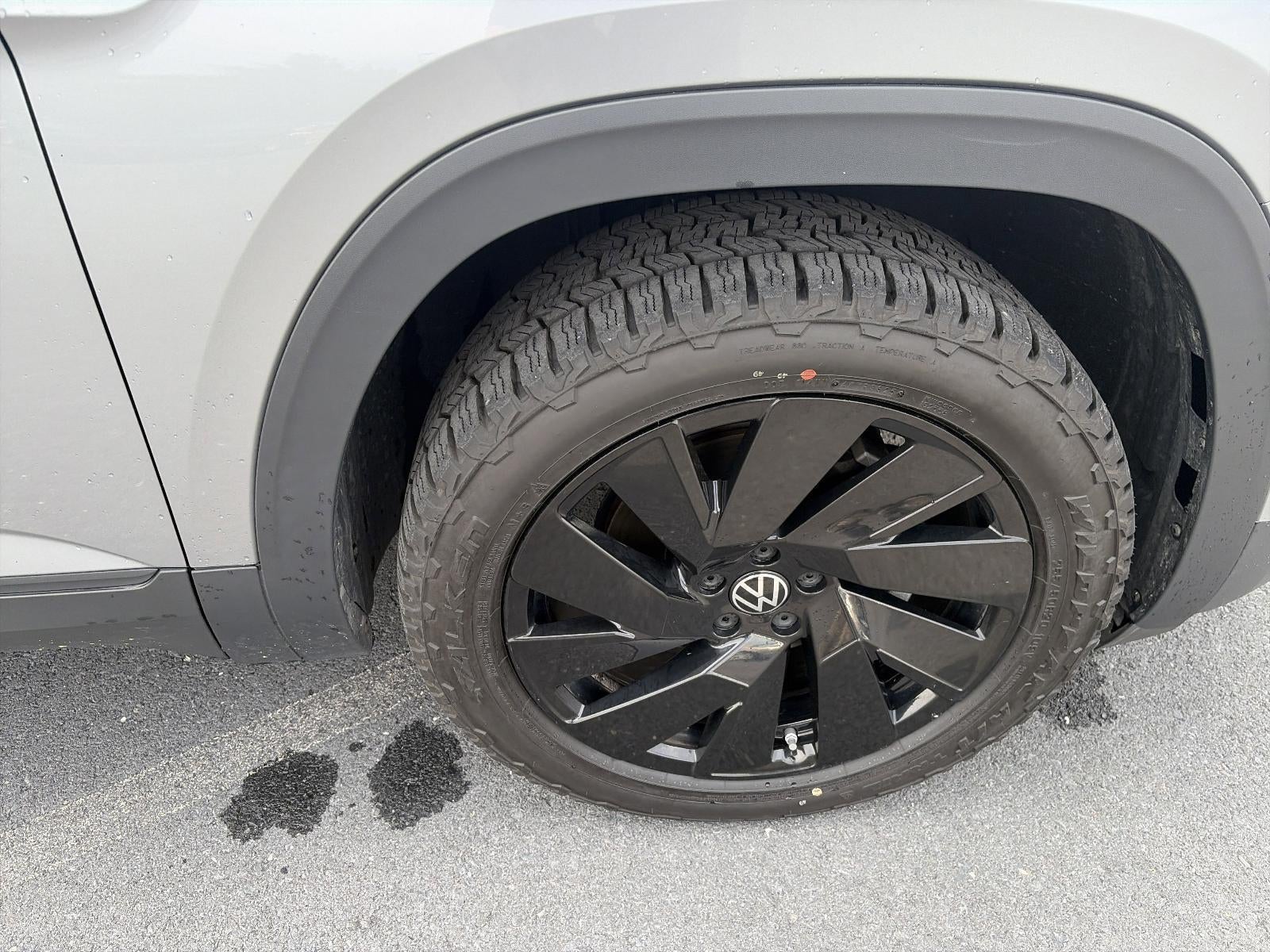 2024 Volkswagen Atlas 2.0T SE w/Technology 4MOTION