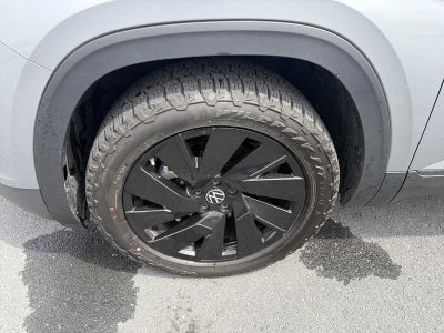 2024 Volkswagen Atlas 2.0T SE w/Technology 4MOTION