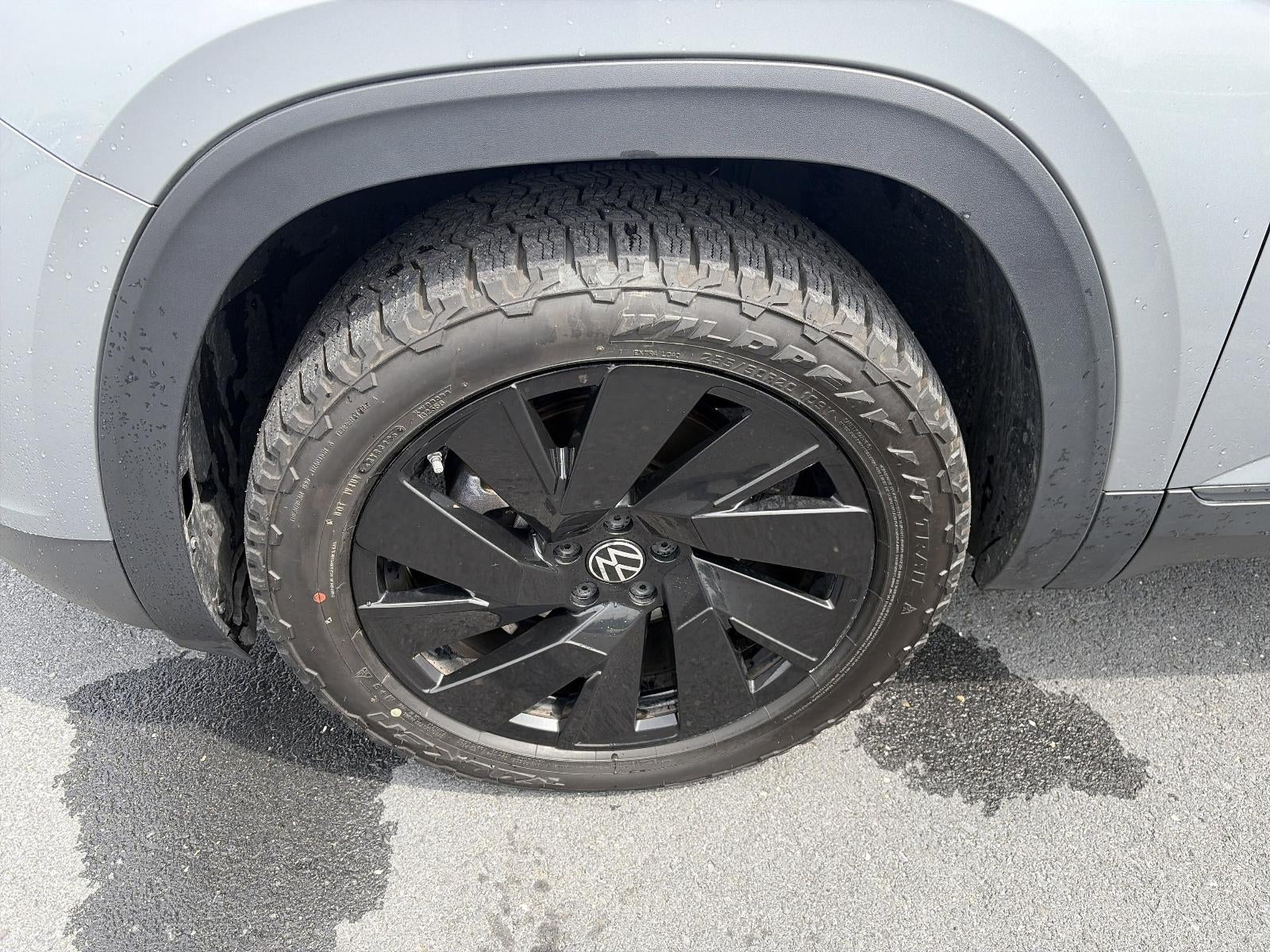 2024 Volkswagen Atlas 2.0T SE w/Technology 4MOTION