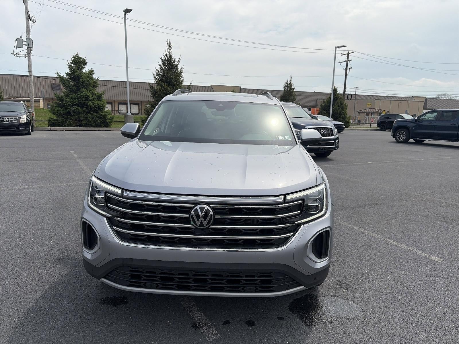 2024 Volkswagen Atlas 2.0T SE w/Technology 4MOTION