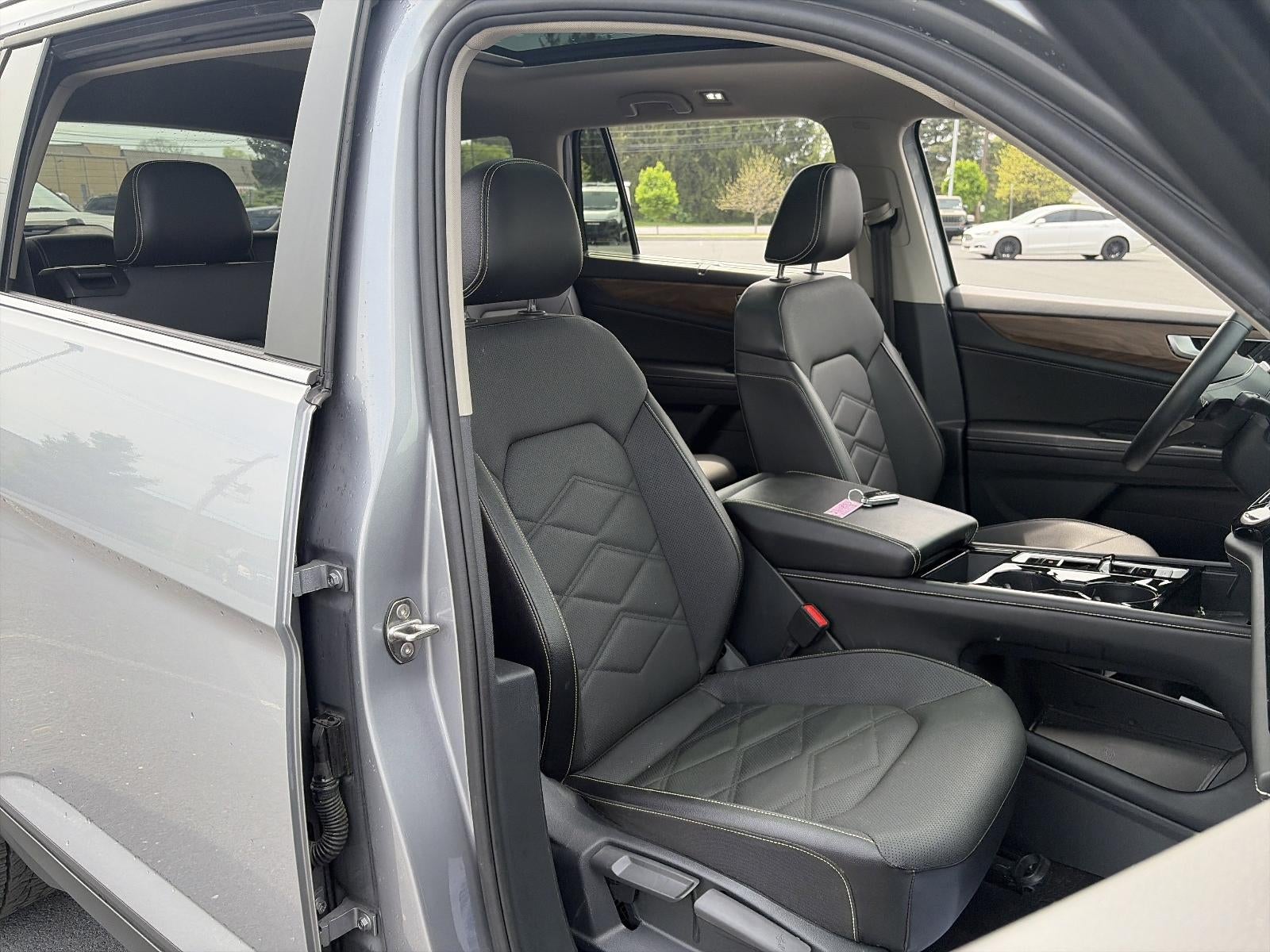 2024 Volkswagen Atlas 2.0T SE w/Technology 4MOTION