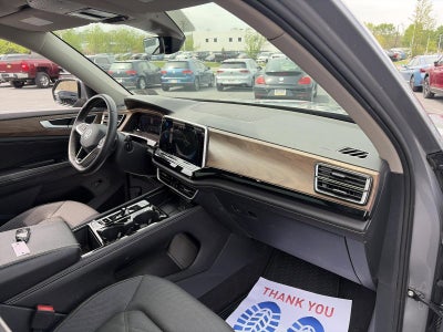 2024 Volkswagen Atlas 2.0T SE w/Technology 4MOTION