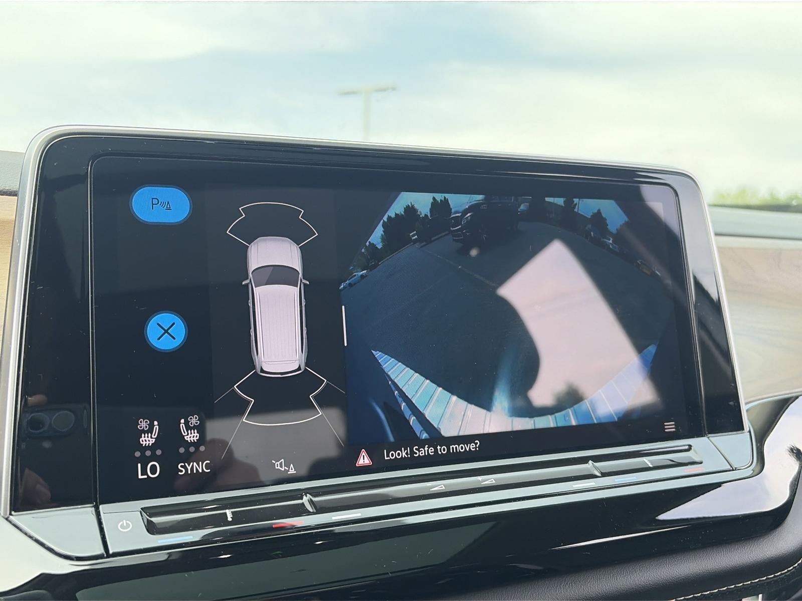 2024 Volkswagen Atlas 2.0T SE w/Technology 4MOTION