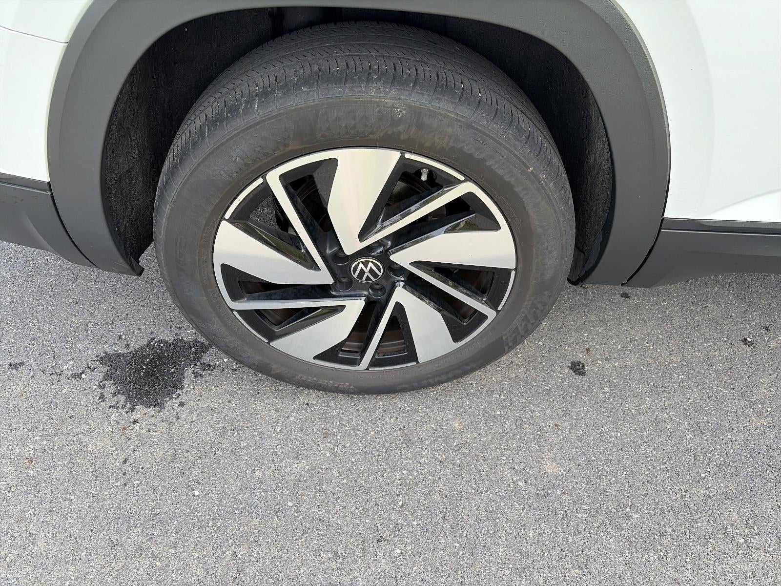 2024 Volkswagen Atlas 2.0T SE w/Technology 4MOTION