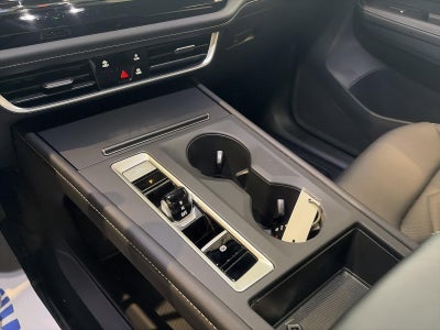 2025 Volkswagen Atlas Cross Sport 2.0T SE 4MOTION