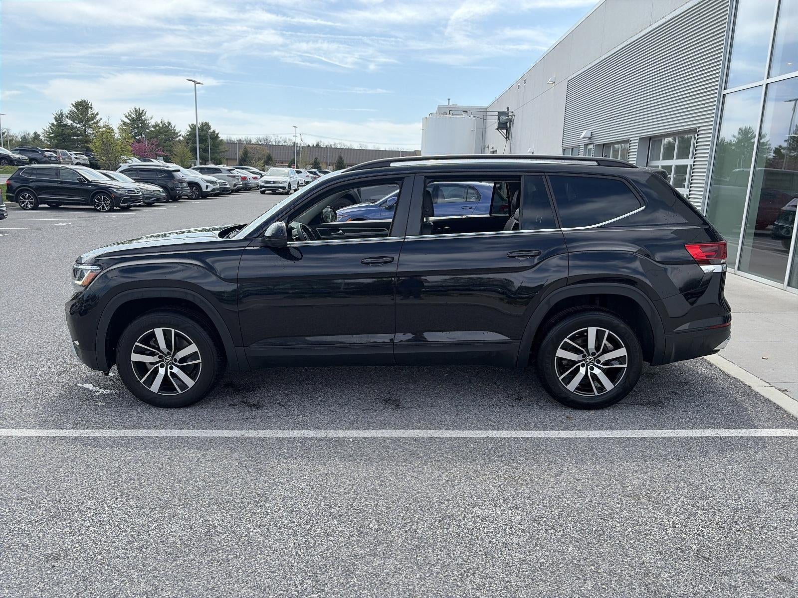 2023 Volkswagen Atlas 2.0T SE 4MOTION