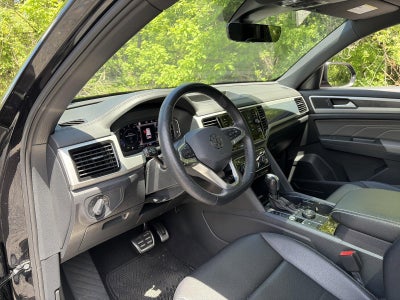 2023 Volkswagen Atlas Cross Sport 3.6L V6 SEL R-Line Black 4MOTION