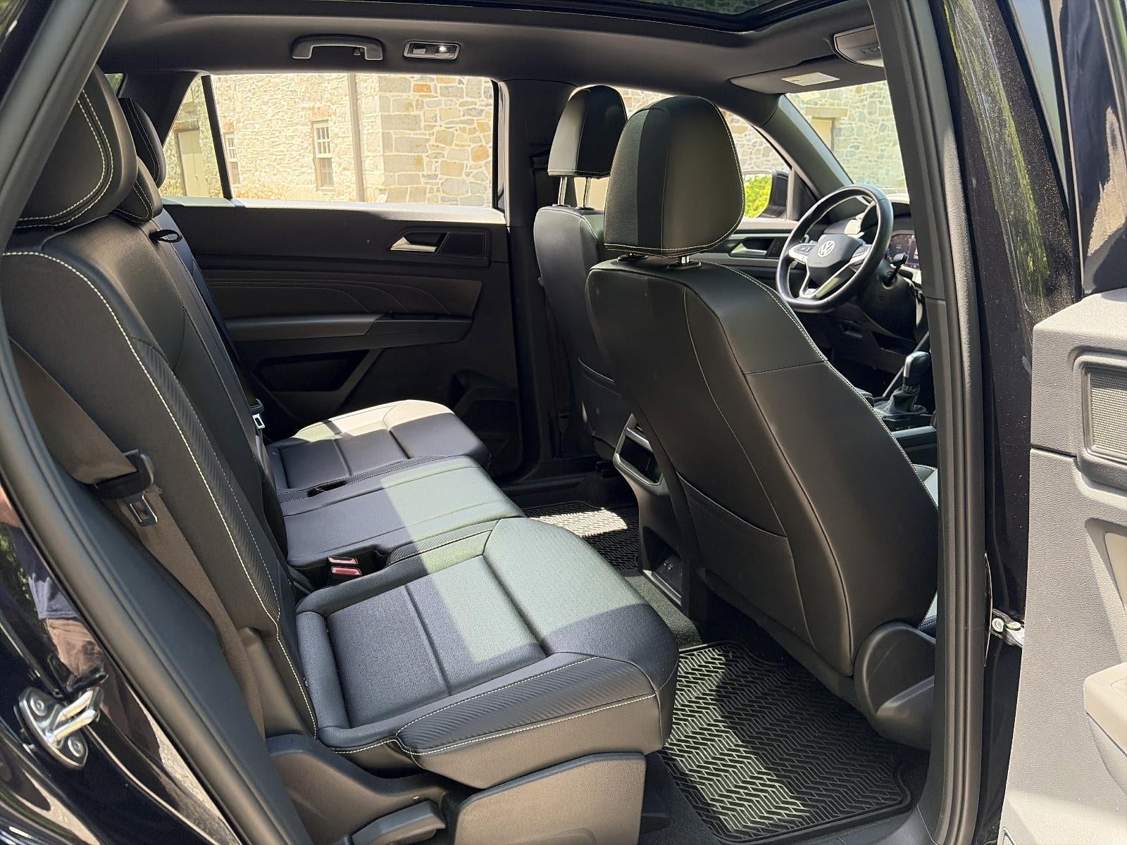 2023 Volkswagen Atlas Cross Sport 3.6L V6 SEL R-Line Black 4MOTION