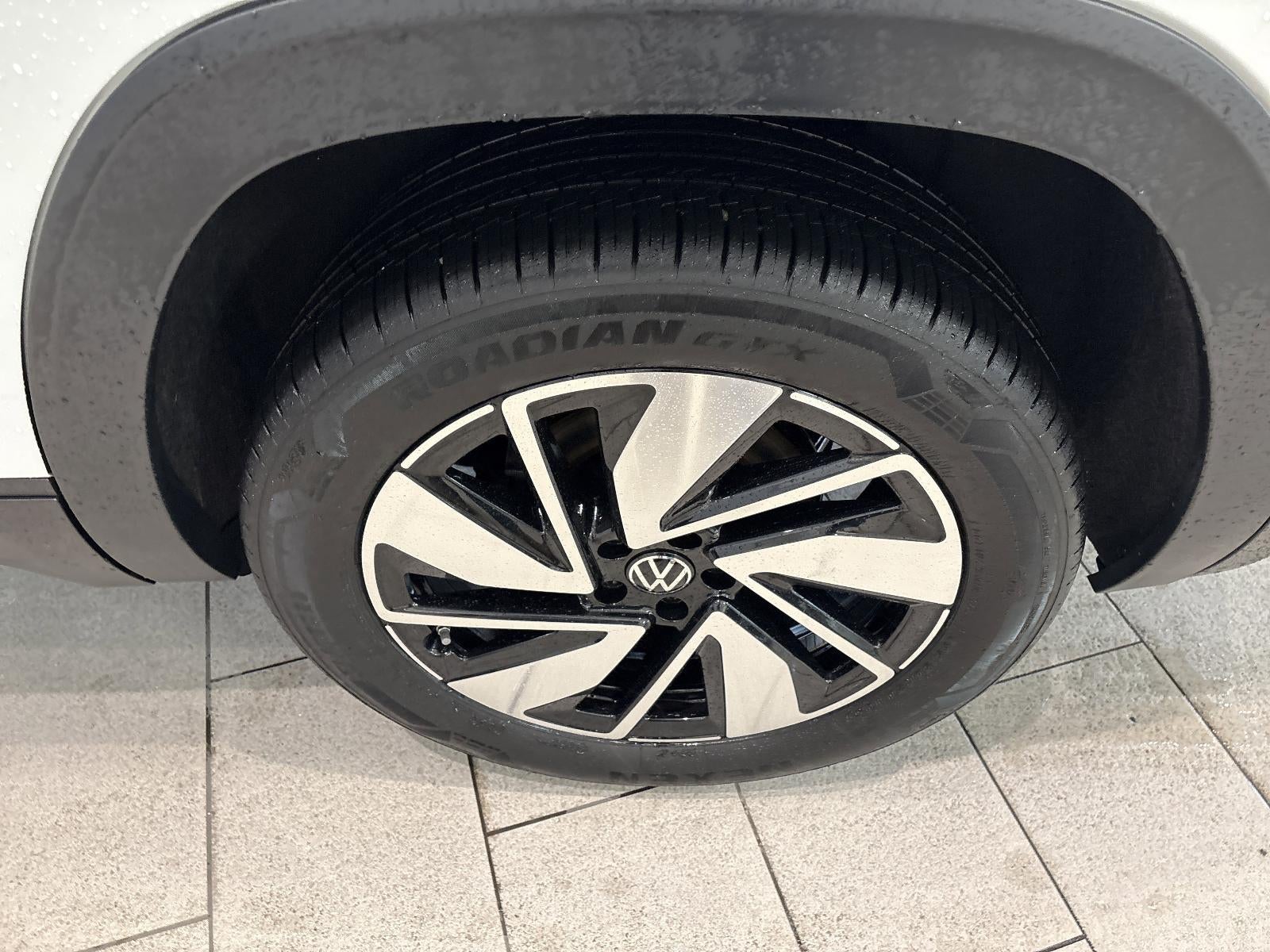 2024 Volkswagen Atlas 2.0T SE w/Technology FWD