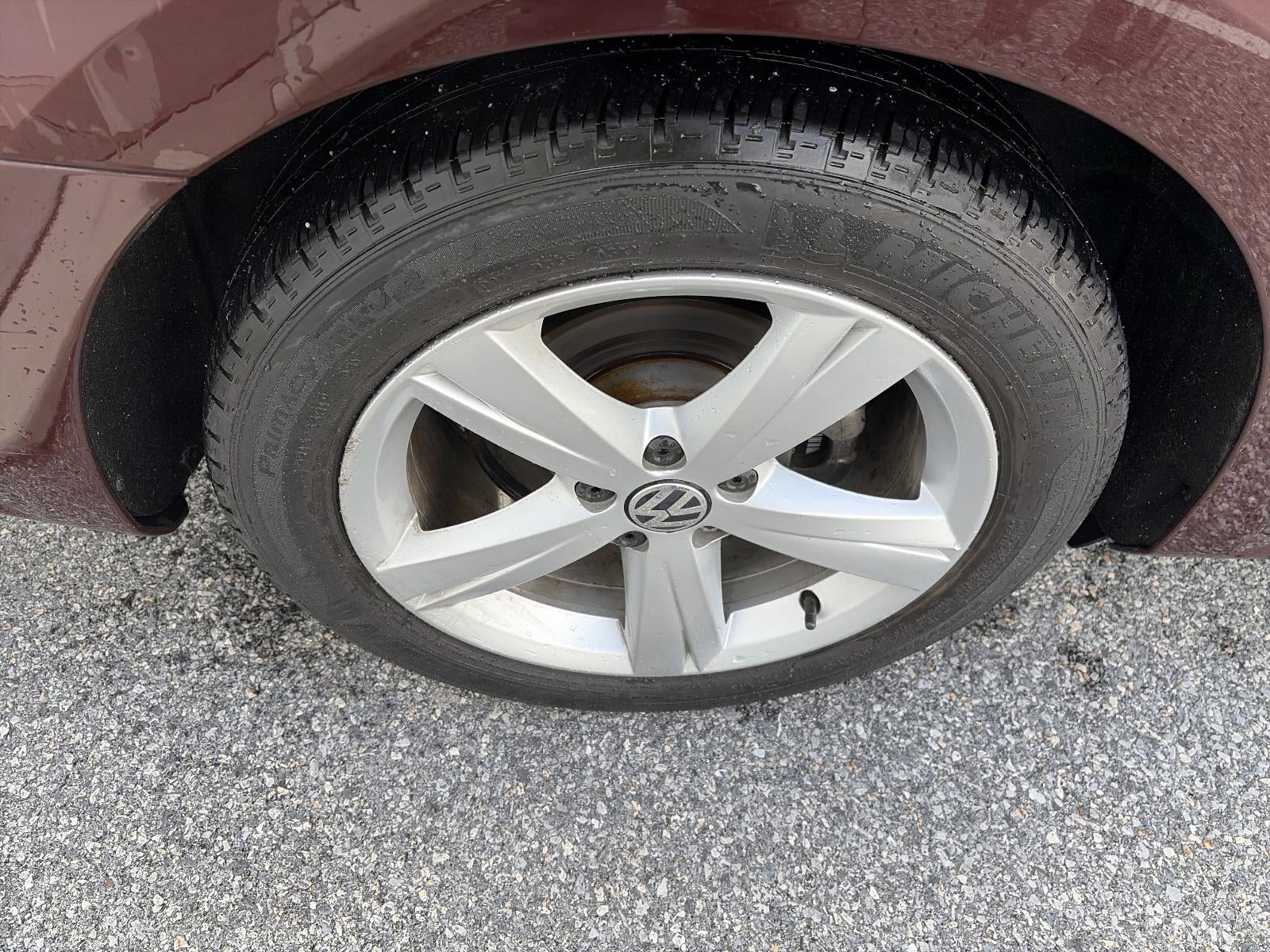 2013 Volkswagen Passat 4dr Sdn 2.5L Auto SE PZEV