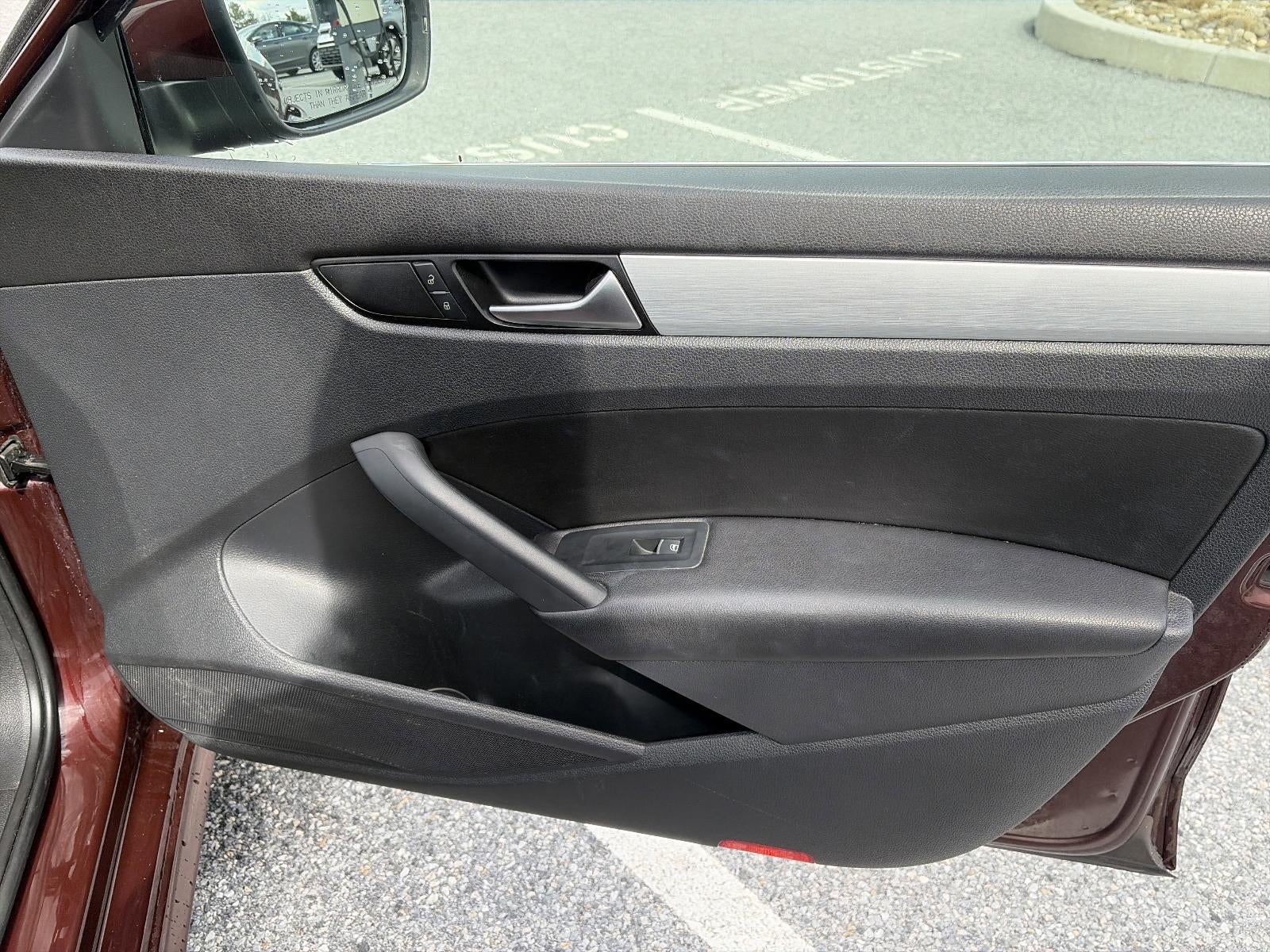 2013 Volkswagen Passat 4dr Sdn 2.5L Auto SE PZEV