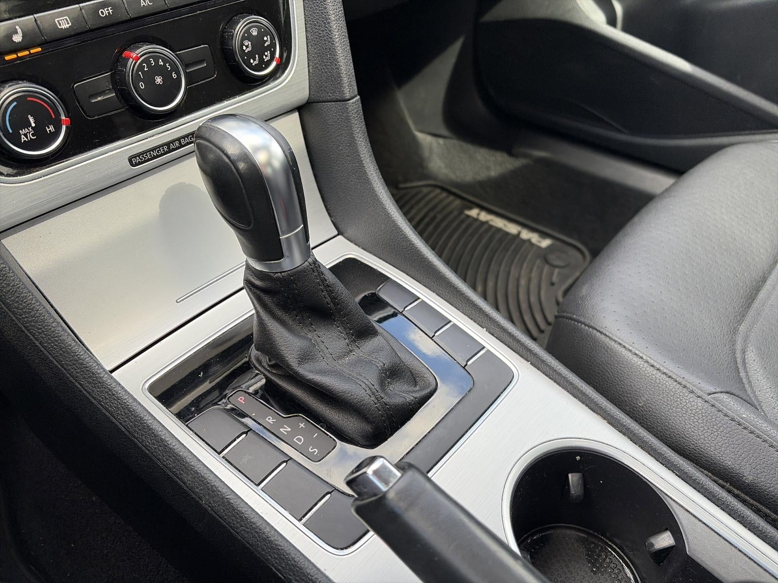 2013 Volkswagen Passat 4dr Sdn 2.5L Auto SE PZEV