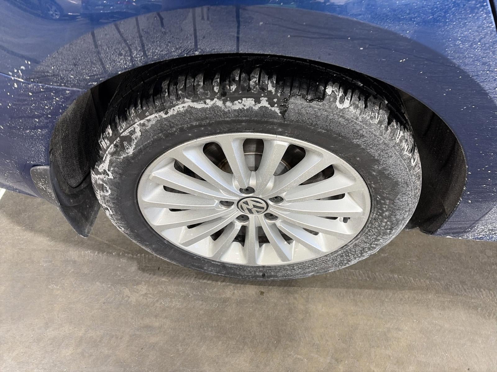 2016 Volkswagen Passat 4dr Sdn 1.8T Auto SE PZEV