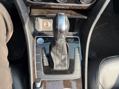 2014 Volkswagen Passat 4dr Sdn 1.8T Auto SEL Premium PZEV