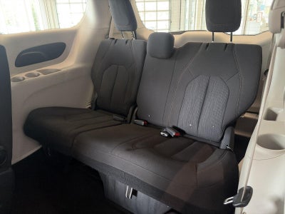 2017 Chrysler Pacifica LX FWD