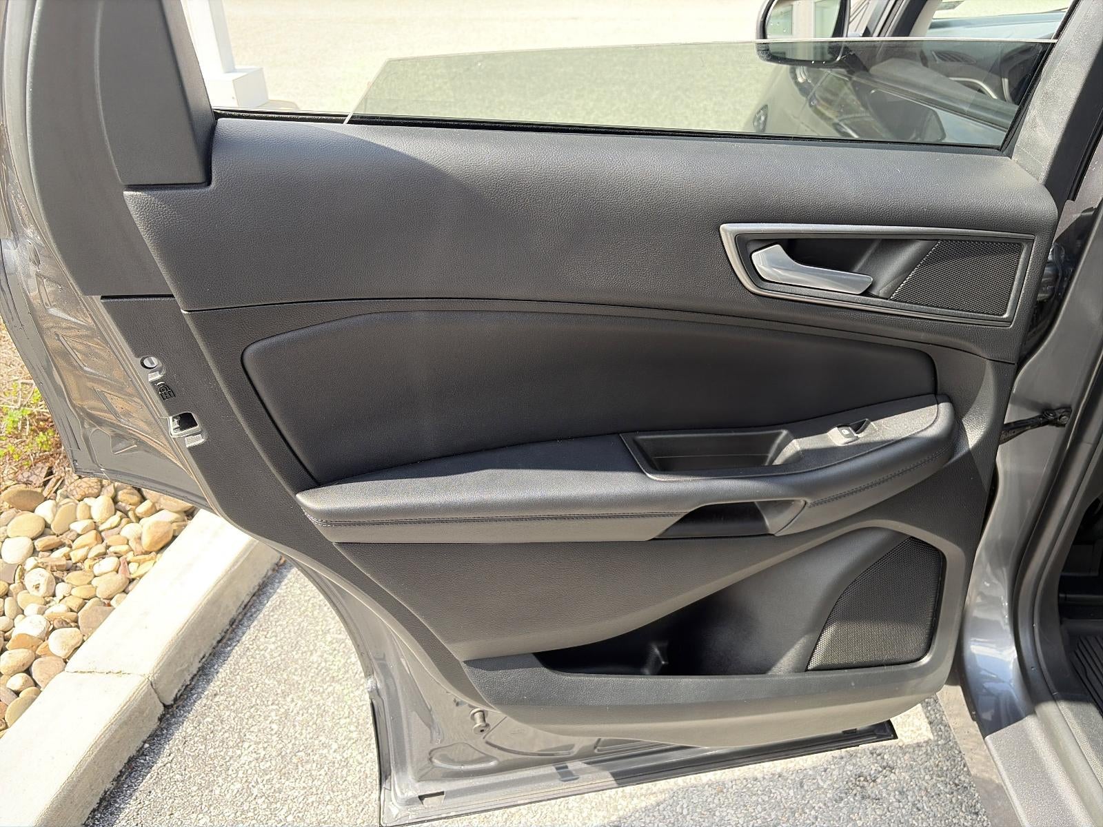 2022 Ford Edge SE AWD