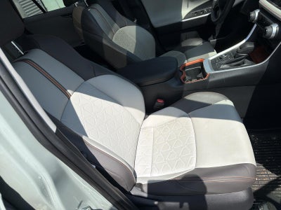 2019 Toyota RAV4 Adventure AWD (Natl)