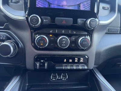 2019 RAM 3500 Big Horn 4x4 Crew Cab 6'4" Box