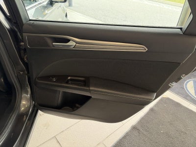 2017 Ford Fusion SE FWD