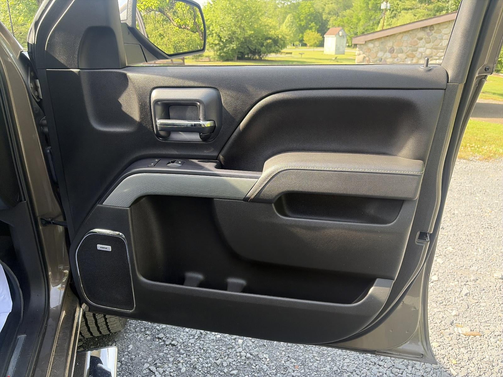 2015 Chevrolet Silverado 1500 Crew Cab Short Box 4-Wheel Drive LTZ Z71