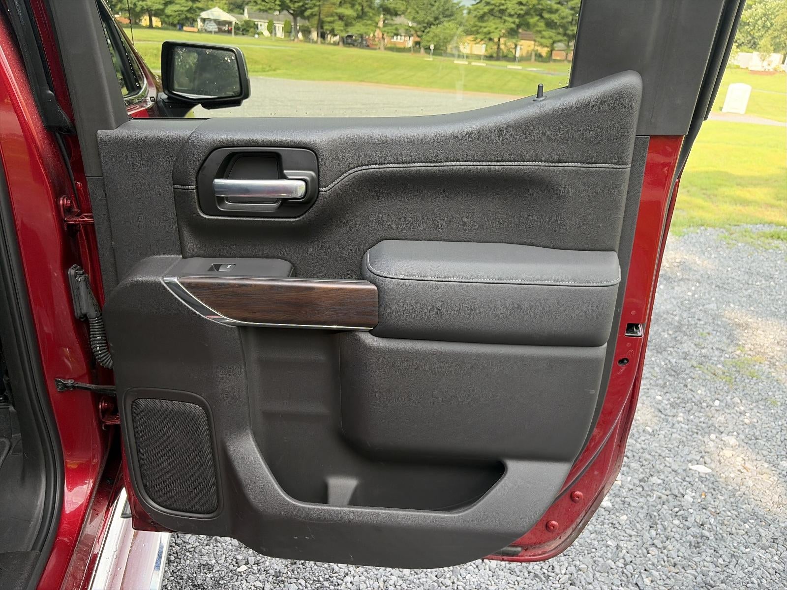 2021 GMC Sierra 1500 Crew Cab Short Box 2-Wheel Drive SLT