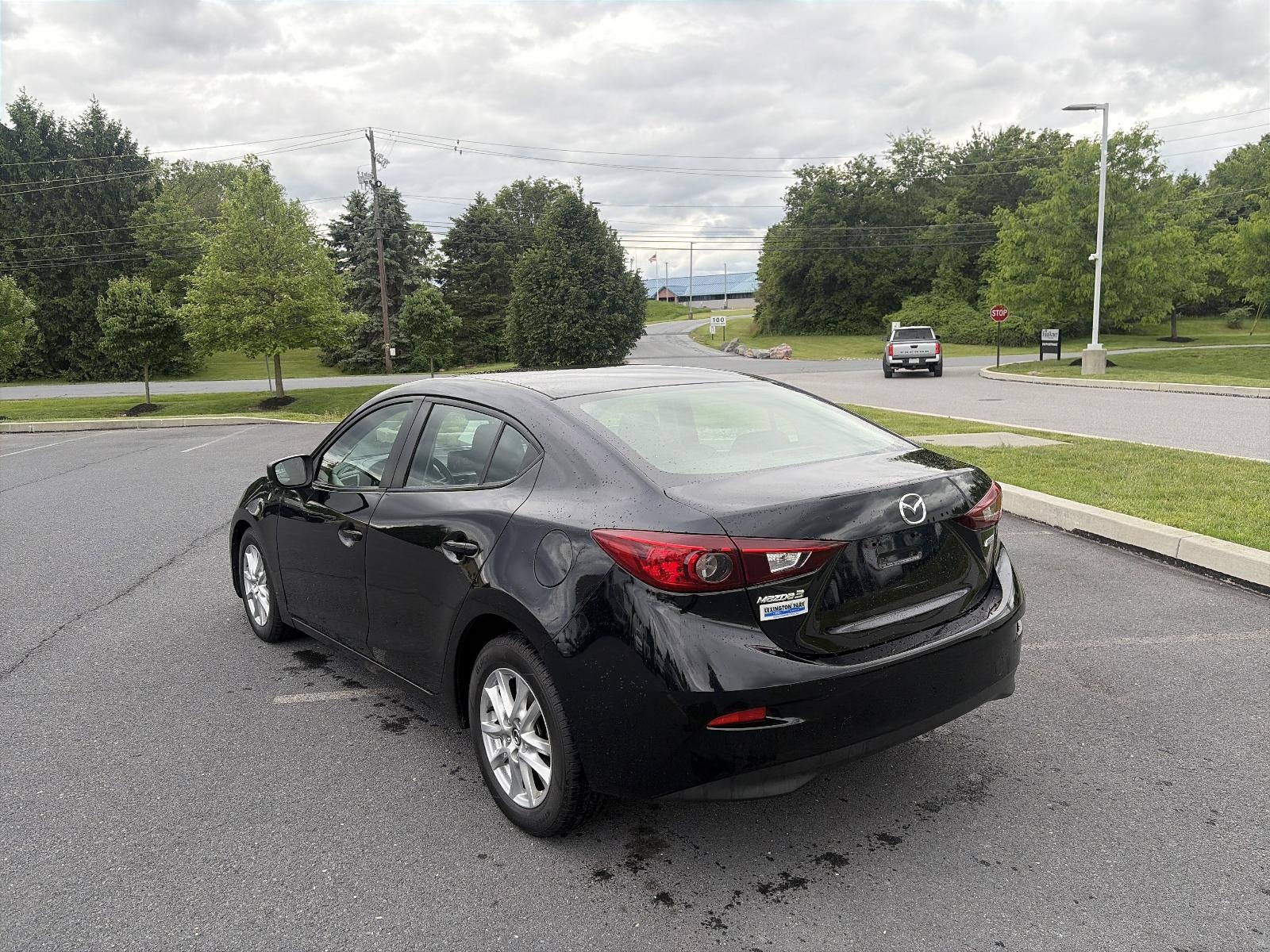 2018 Mazda Mazda3 4-Door Sport Auto