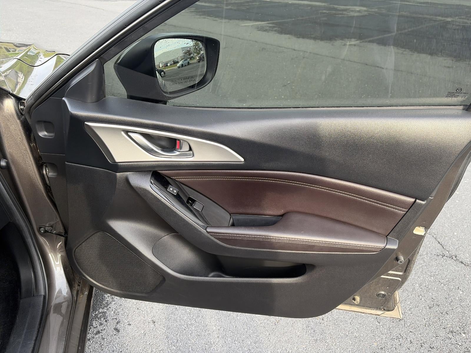 2017 Mazda Mazda3 4-Door Touring Auto