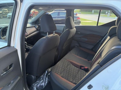 2023 Nissan Kicks SR FWD