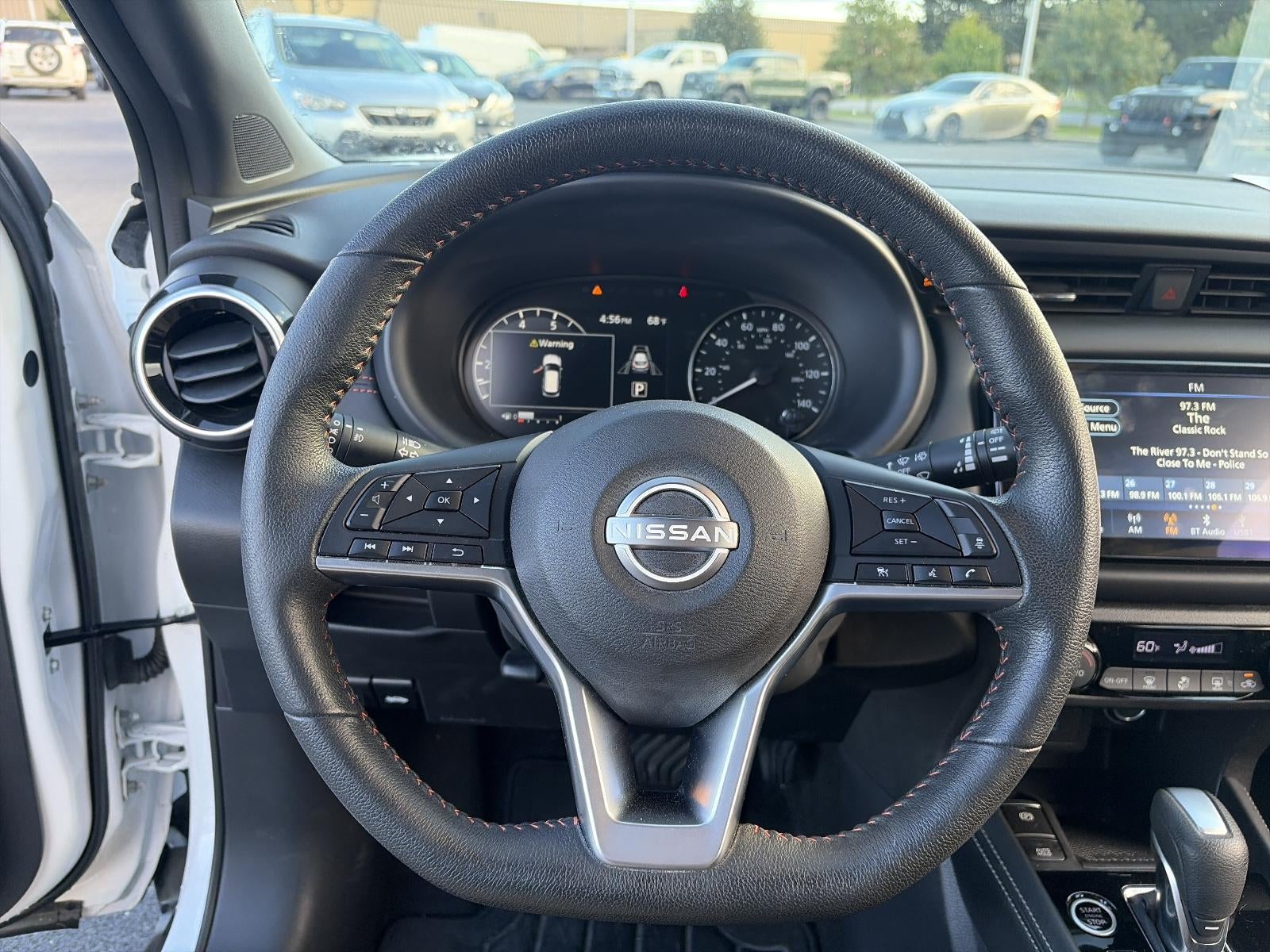 2023 Nissan Kicks SR FWD