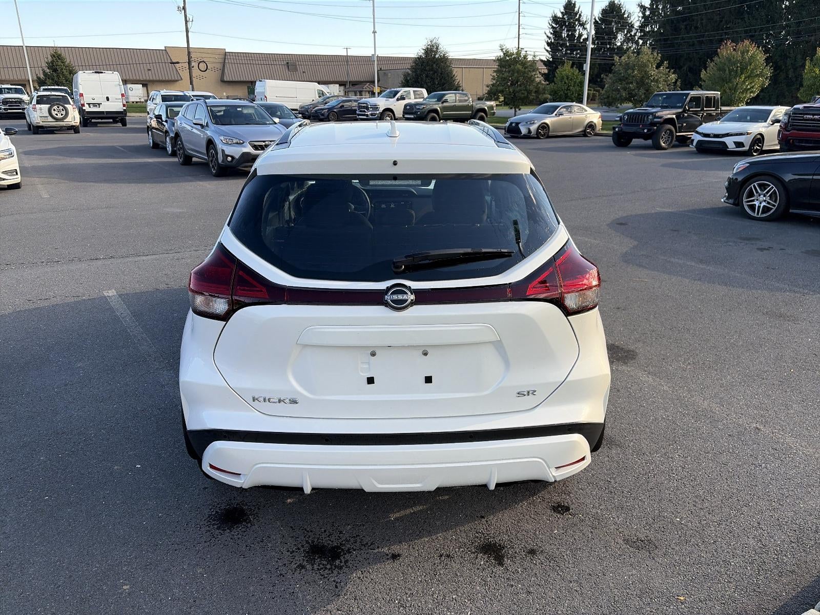 2023 Nissan Kicks SR FWD