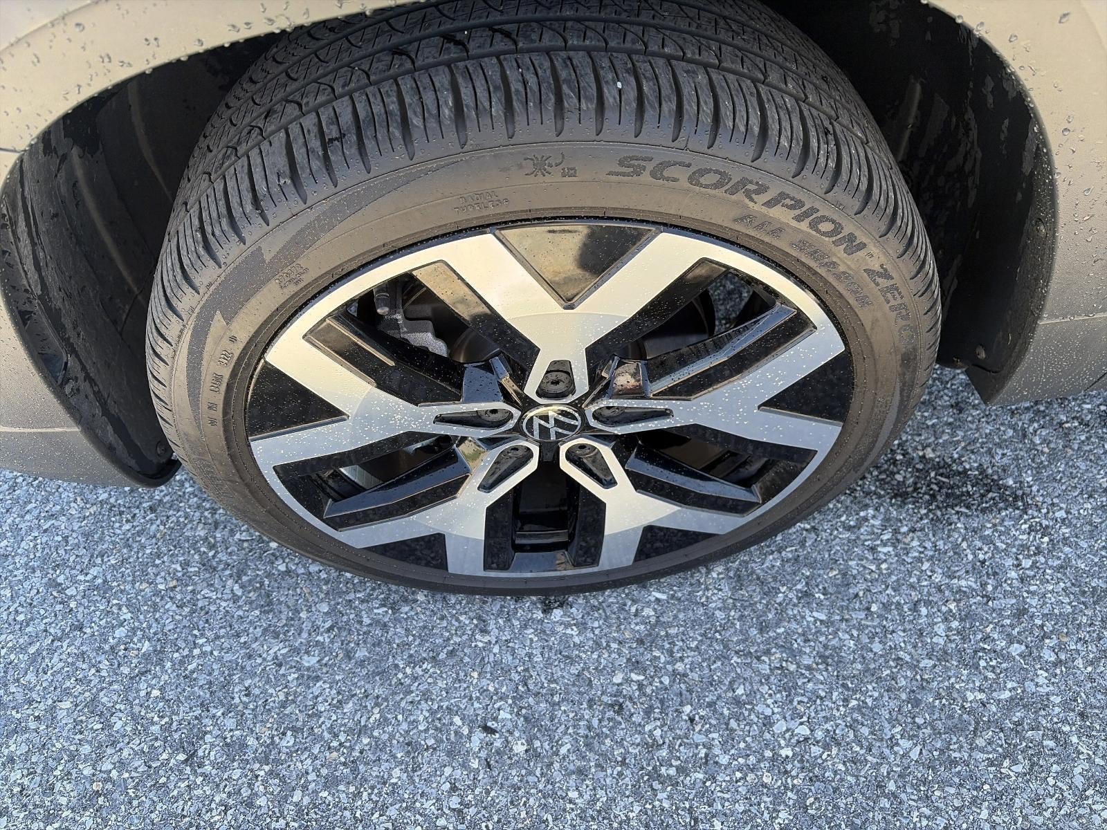 2023 Volkswagen Taos SEL 4MOTION *Ltd Avail*