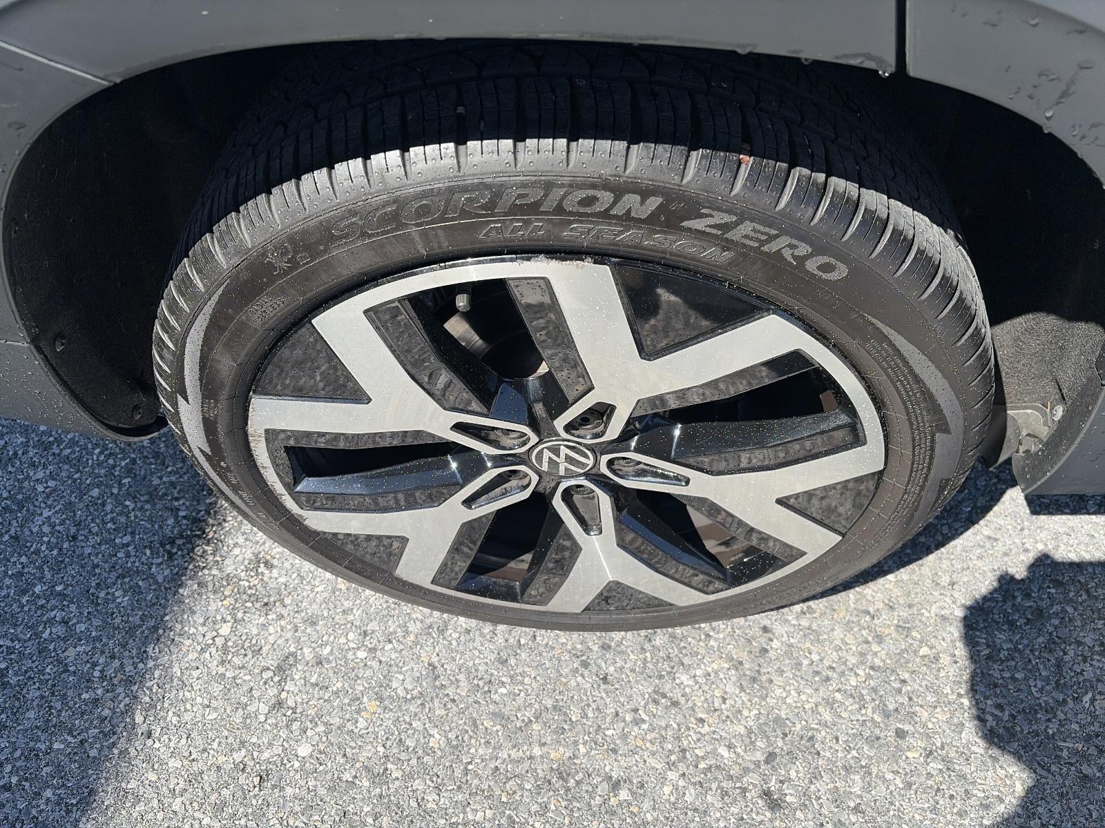 2023 Volkswagen Taos SEL 4MOTION *Ltd Avail*