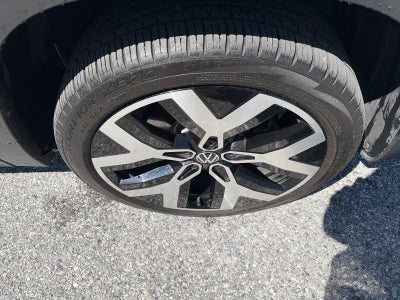 2023 Volkswagen Taos SEL 4MOTION *Ltd Avail*