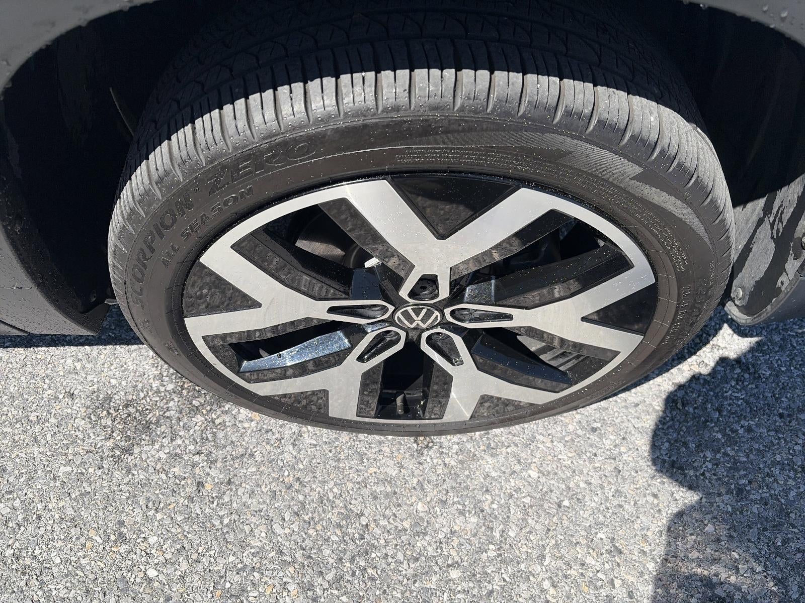 2023 Volkswagen Taos SEL 4MOTION *Ltd Avail*