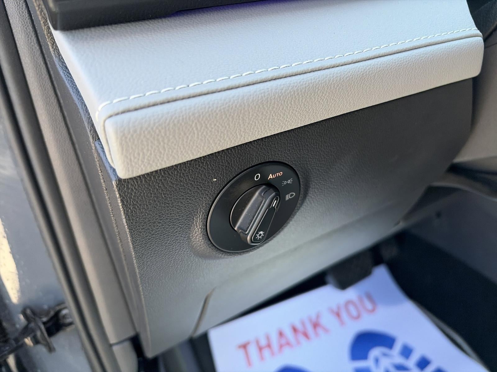 2023 Volkswagen Taos SEL 4MOTION *Ltd Avail*