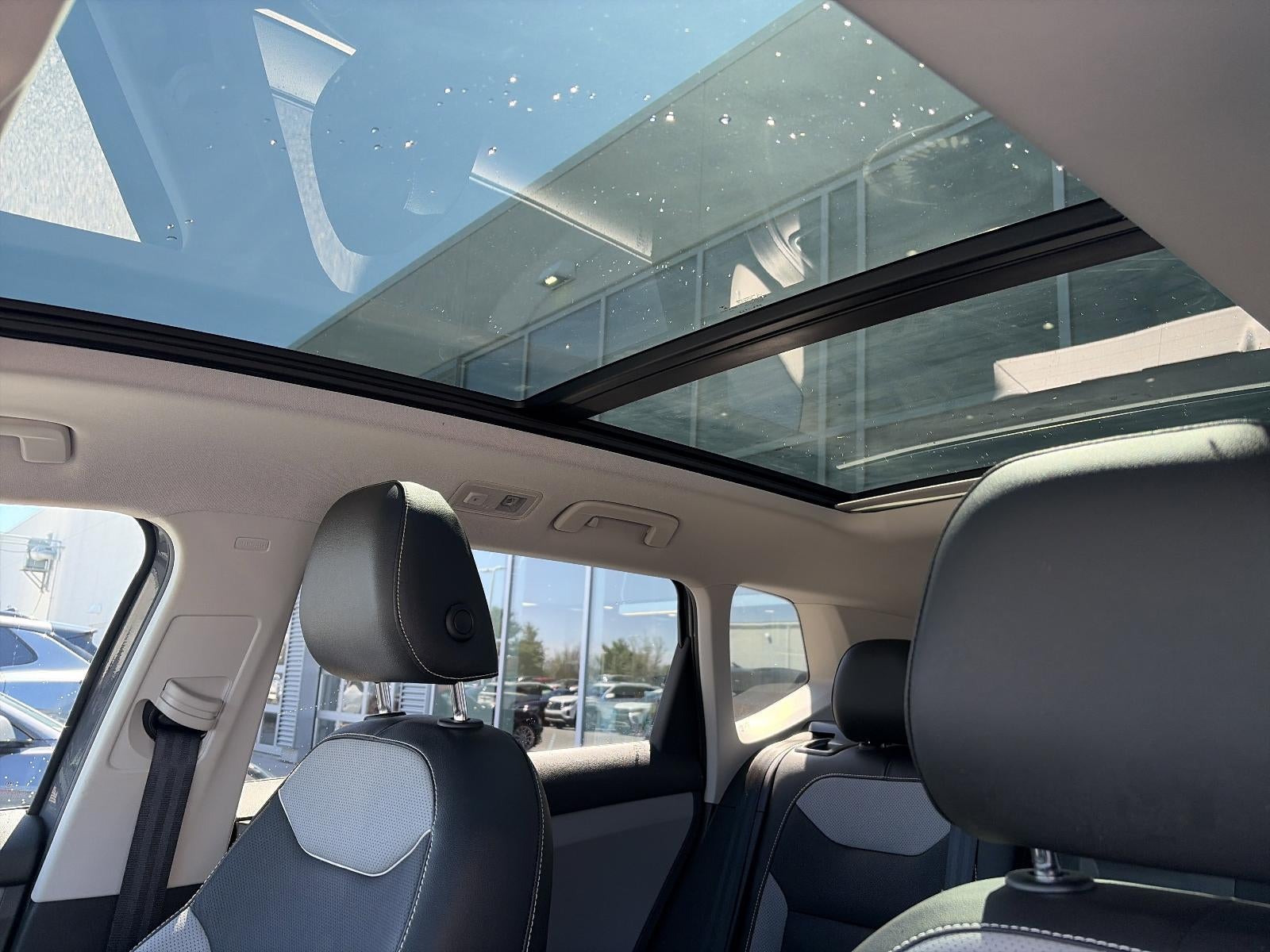 2023 Volkswagen Taos SEL 4MOTION *Ltd Avail*