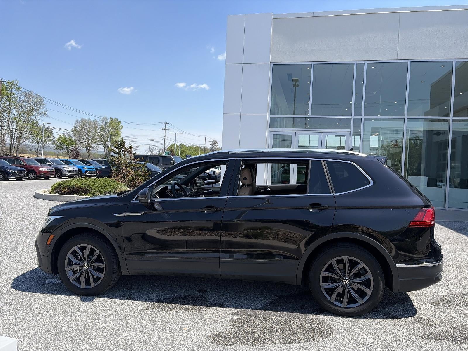 2023 Volkswagen Tiguan 2.0T SE FWD
