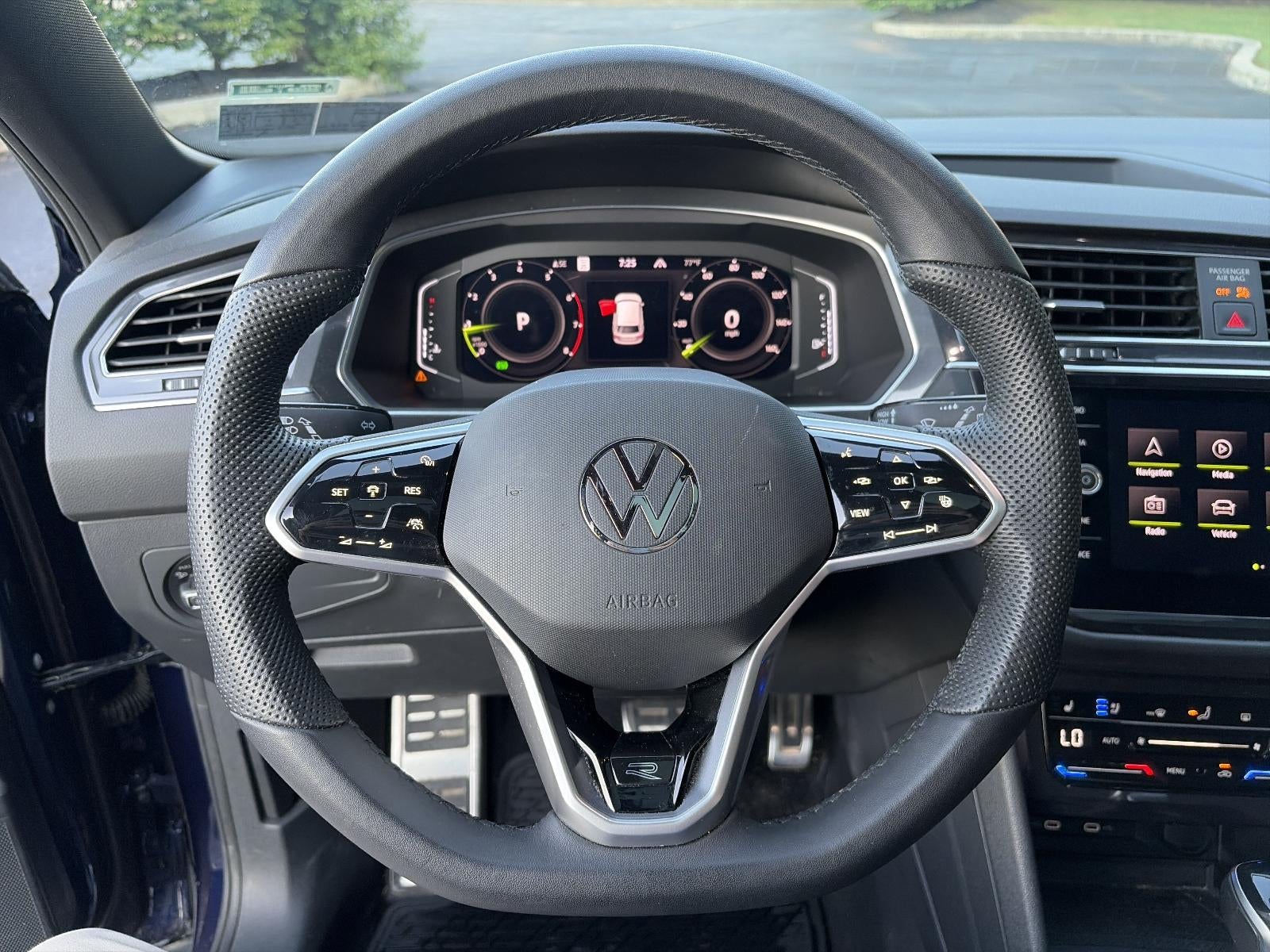 2022 Volkswagen Tiguan 2.0T SEL R-Line 4MOTION