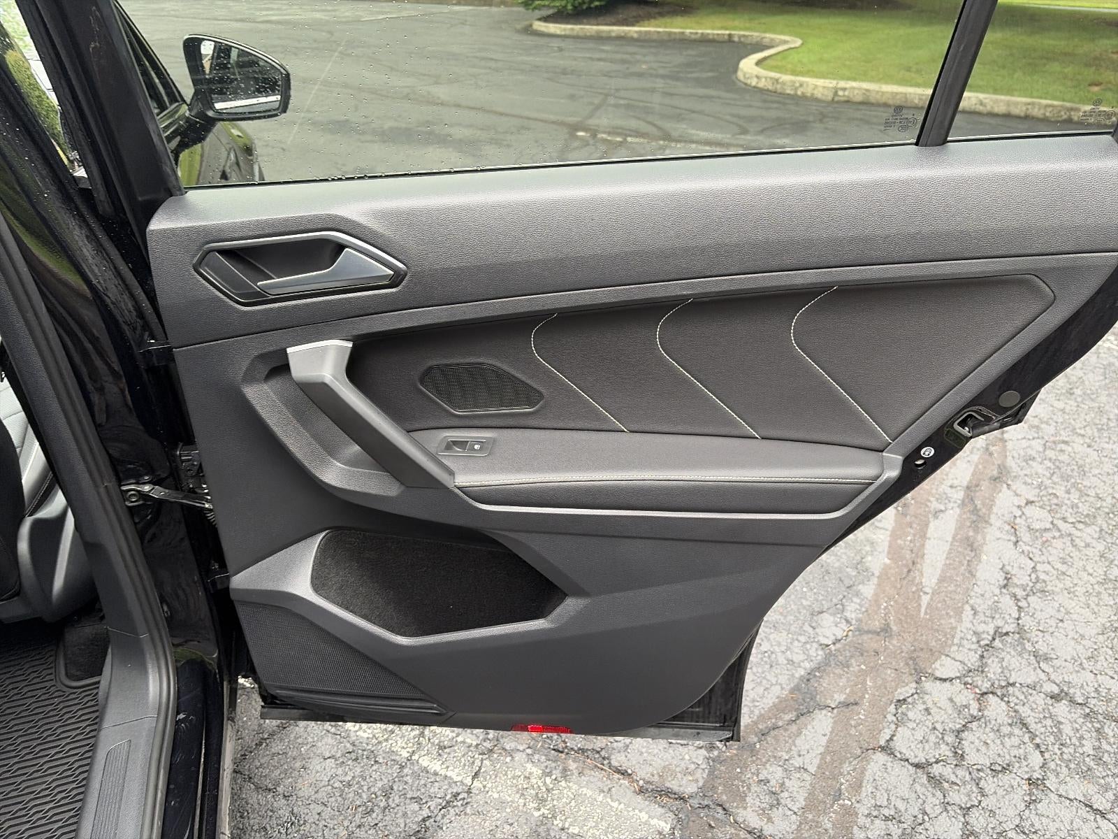 2024 Volkswagen Tiguan 2.0T SEL R-Line 4MOTION