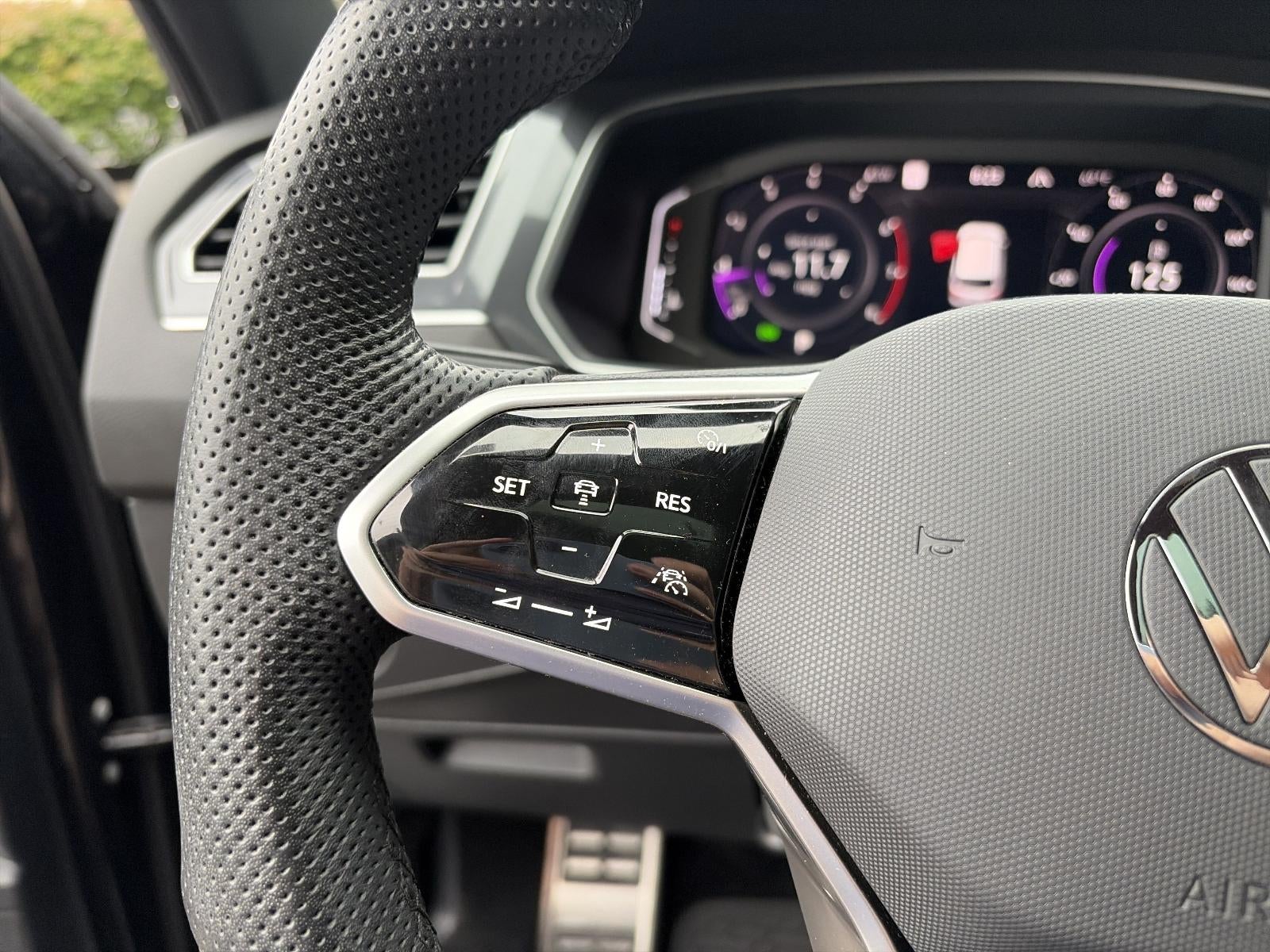 2024 Volkswagen Tiguan 2.0T SEL R-Line 4MOTION