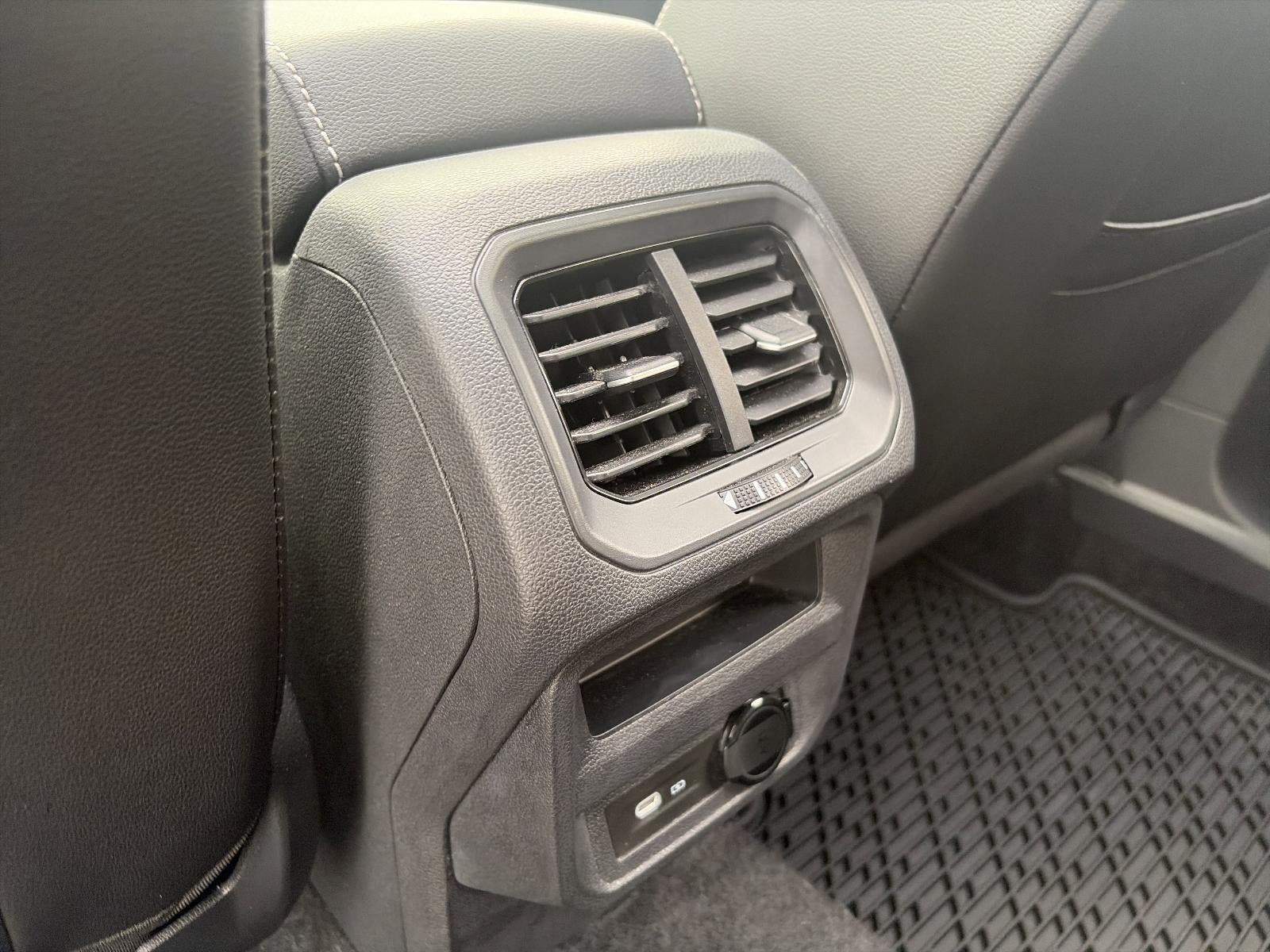 2024 Volkswagen Tiguan 2.0T SEL R-Line 4MOTION