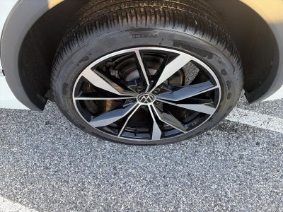 2024 Volkswagen Tiguan 2.0T SEL R-Line 4MOTION