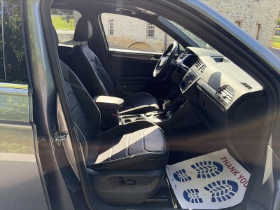 2022 Volkswagen Tiguan 2.0T SEL R-Line 4MOTION