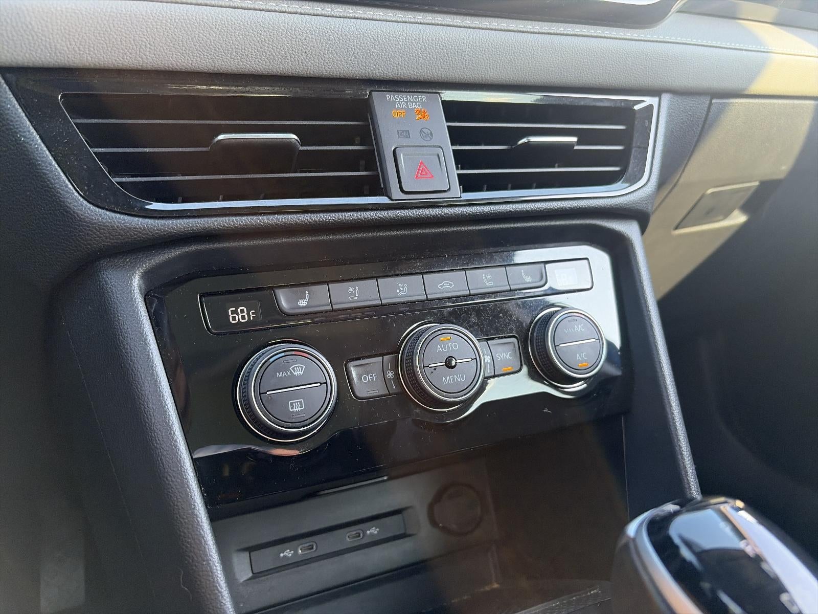 2024 Volkswagen Taos SEL 4MOTION