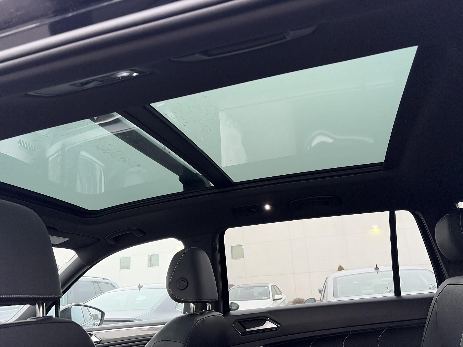 2024 Volkswagen Tiguan 2.0T SE R-Line Black 4MOTION