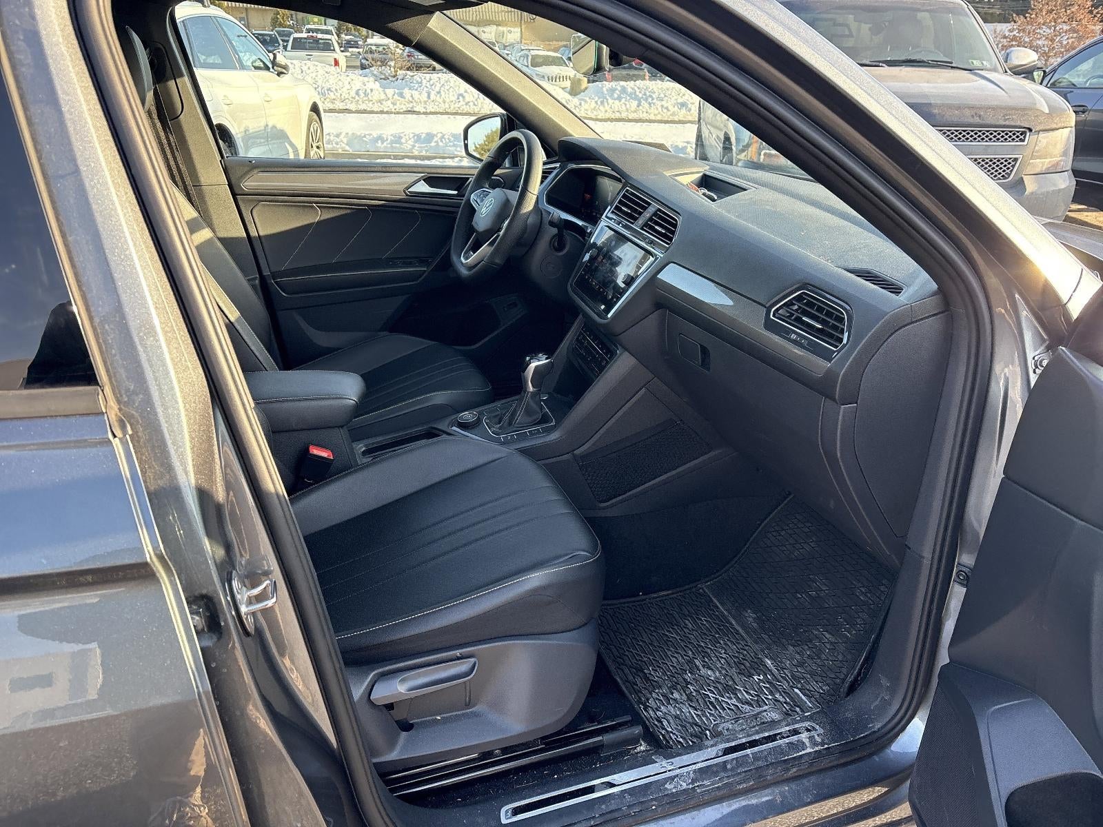 2022 Volkswagen Tiguan 2.0T SE R-Line Black 4MOTION