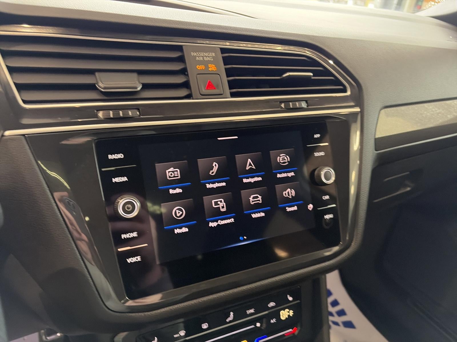 2024 Volkswagen Tiguan 2.0T SE R-Line Black 4MOTION